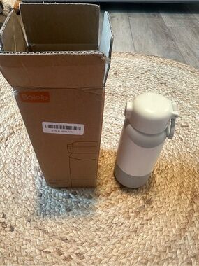 Bololo portable warmer Bottle *new in box*